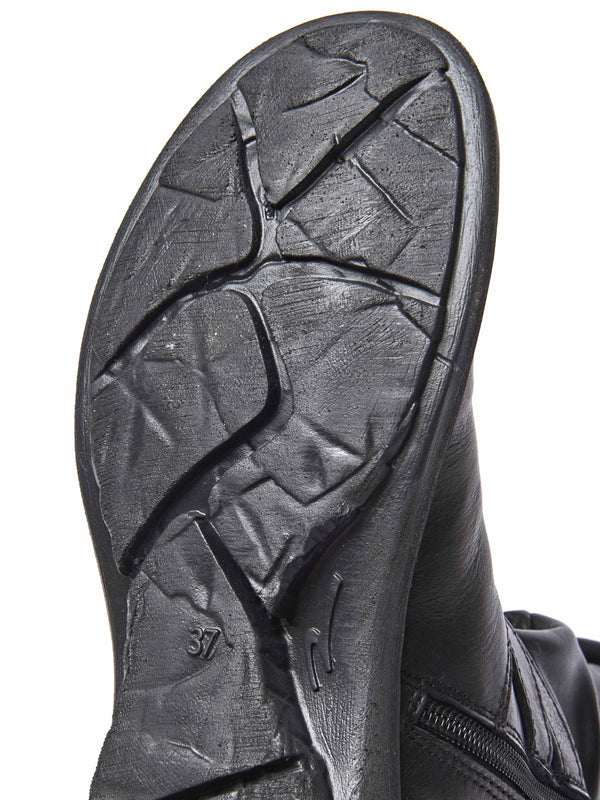 Black slouchy mid-length leather boots - TEACAKE BLACK