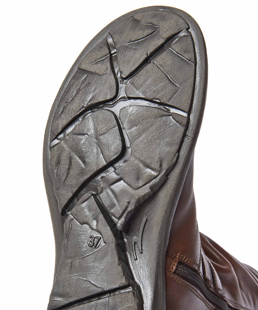 TEACAKE PECAN LEATHER