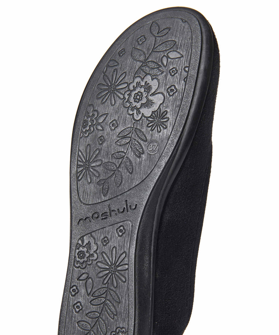 BANOFFEE 2 BLACK