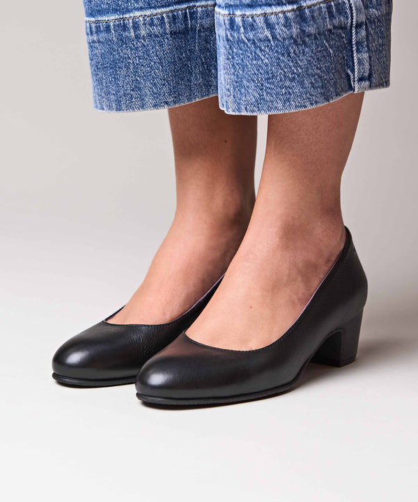 KEEL BLACK