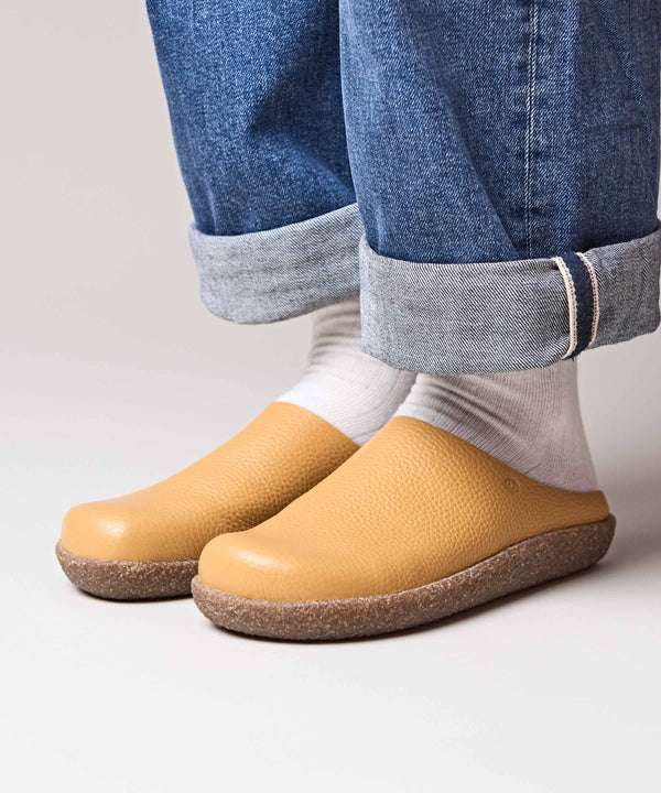 PEVENSEY GOLDEN YELLOW LEATHER