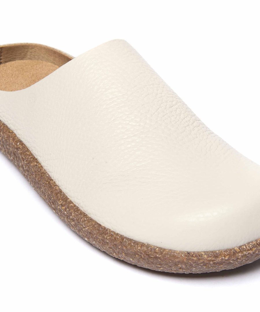 PEVENSEY ICE LEATHER