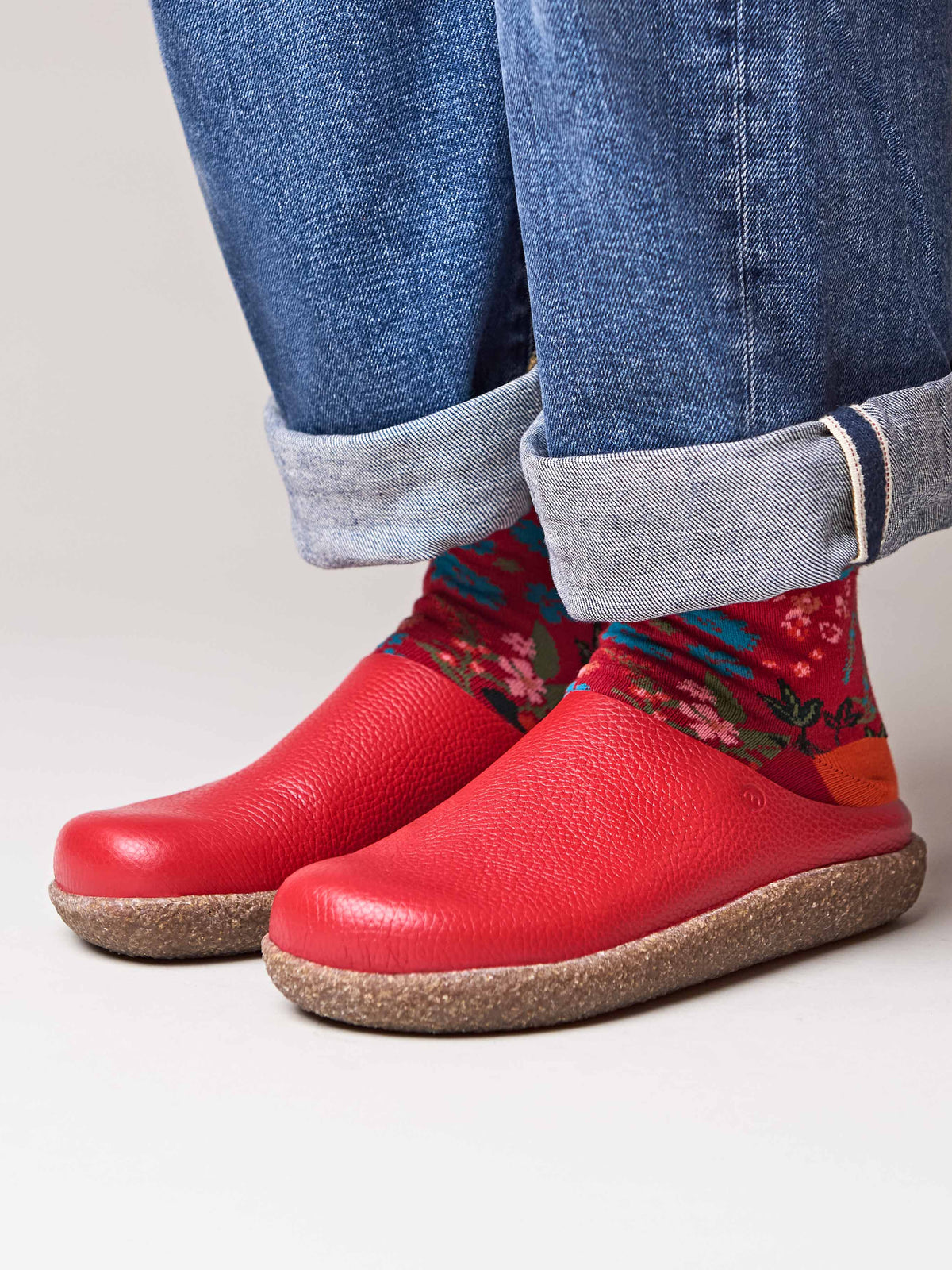 Red extra cushioned leather clogs - PEVENSEY RED LEATHER