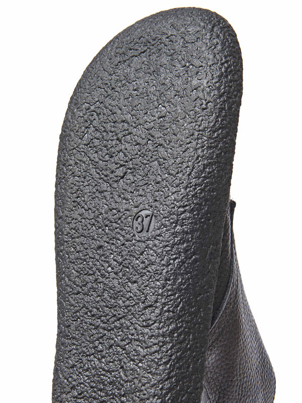 Black cushioned lace-up leather chukka boots - PINEDA BLACK