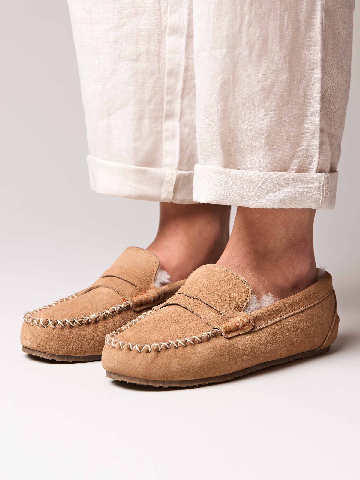 Brown suede moccasin sheepskin slippers - JOCUND TAN