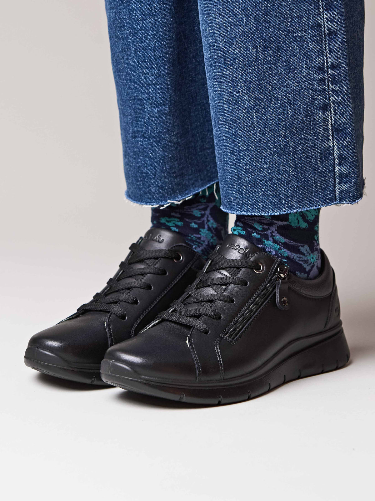 Black casual lightweight trainers - KENSEY BLACK LEATHER
