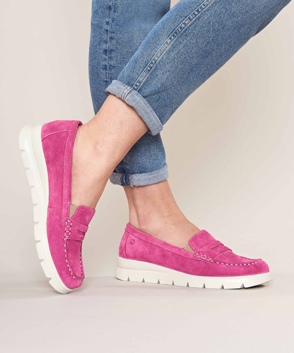 SHEARWATER FUCHSIA PINK SUEDE
