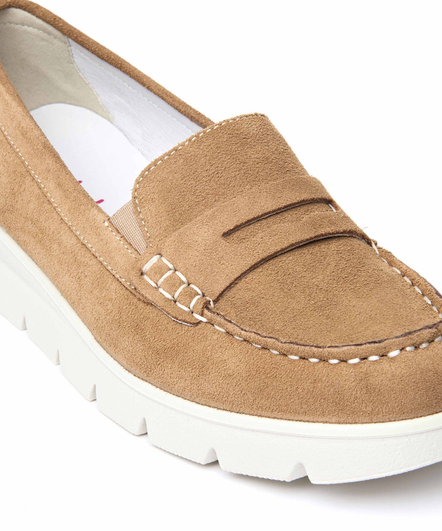 SHEARWATER HONEY TAN SUEDE