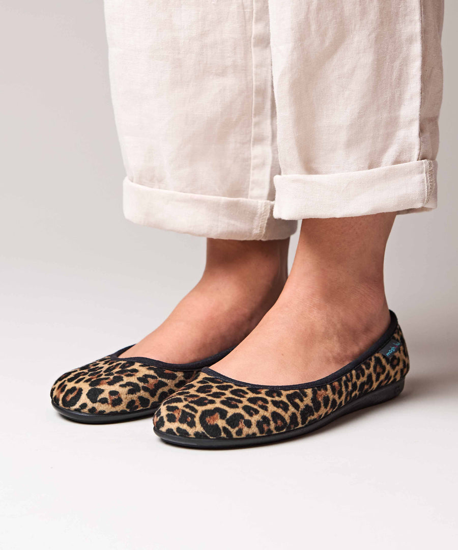 LEONA LEOPARD