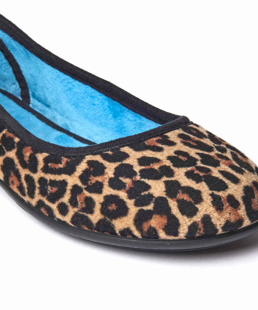 LEONA LEOPARD