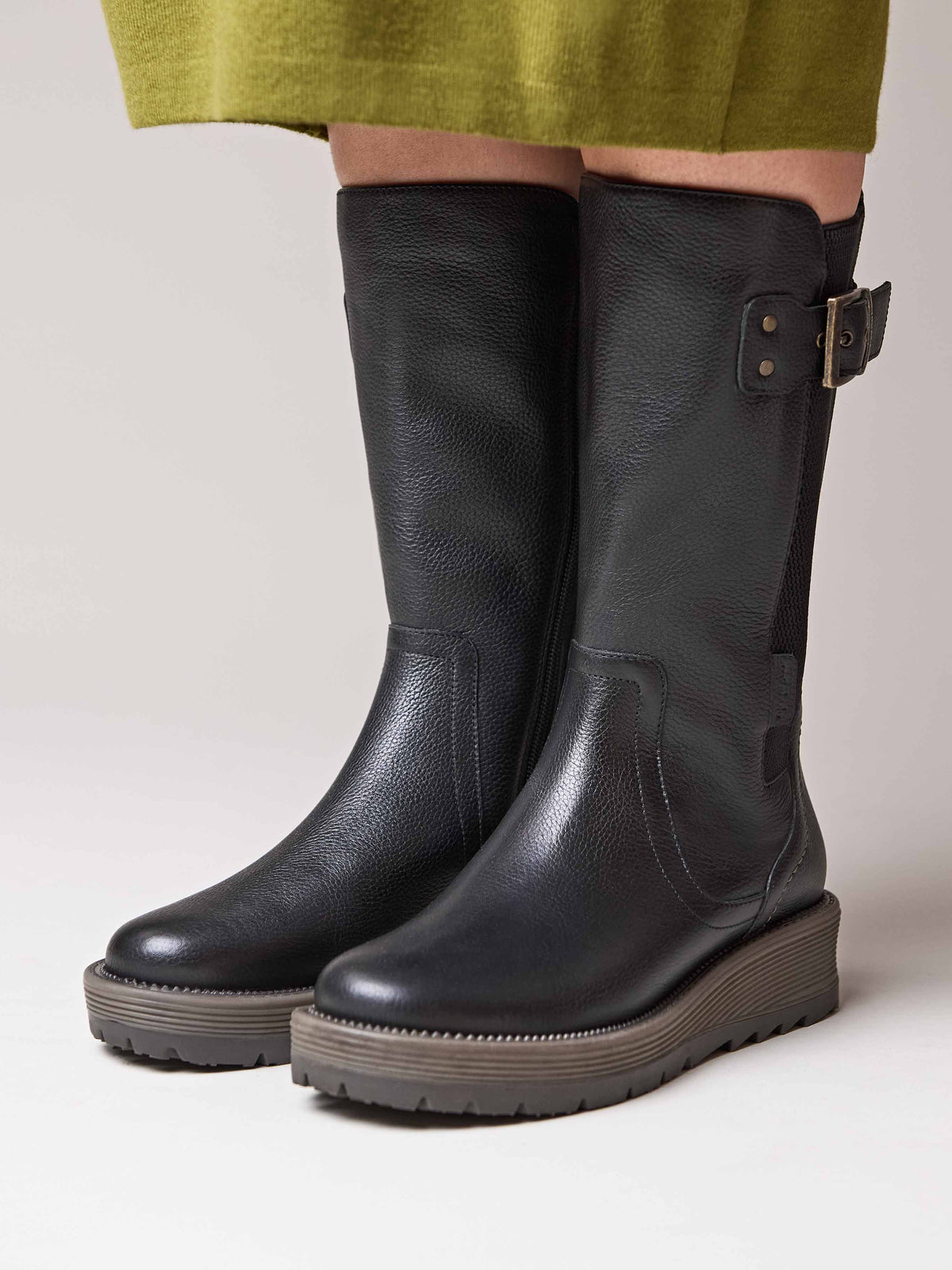 Black mid-calf elasticated boot - RANNOCH BLACK LEATHER