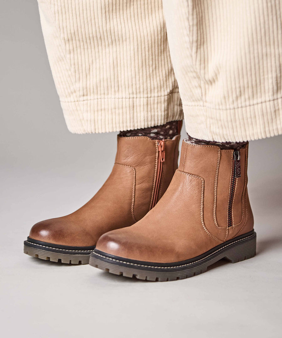 HATTER 2 TAN NUBUCK