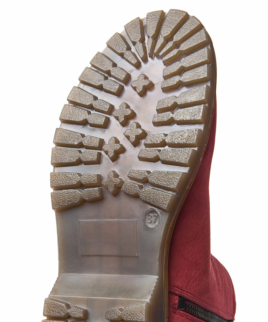 SKERRY 2 RED NUBUCK