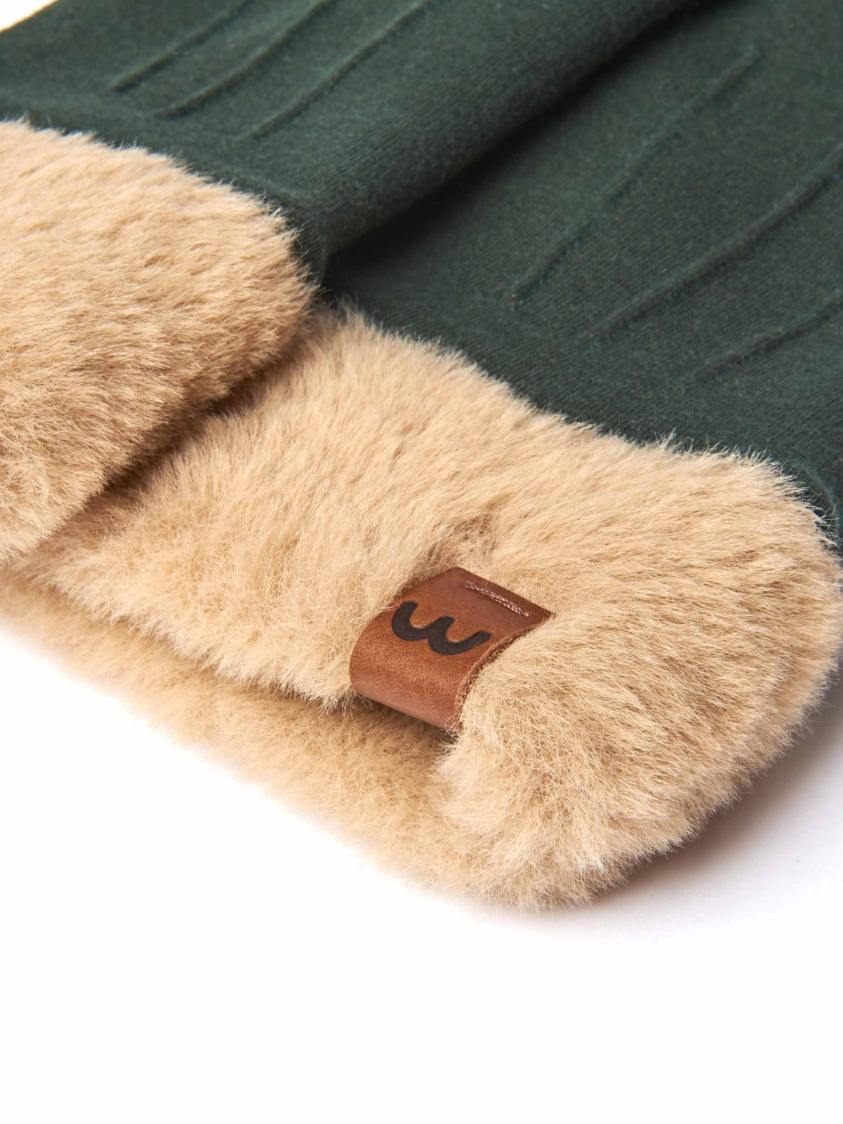 Green touch screen gloves - GREBE GLOVE PINE GREEN