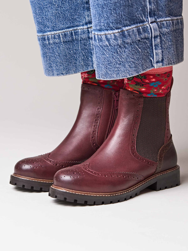 Red brogue-style twin gusset chelsea boots - PALSA ZINFANDEL RED LEATHER