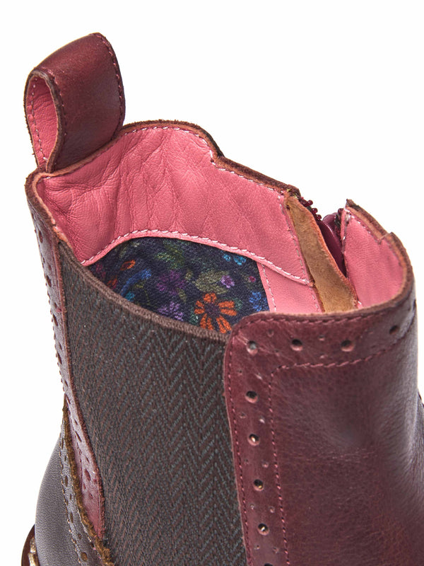 Red brogue-style twin gusset chelsea boots - PALSA ZINFANDEL RED LEATHER