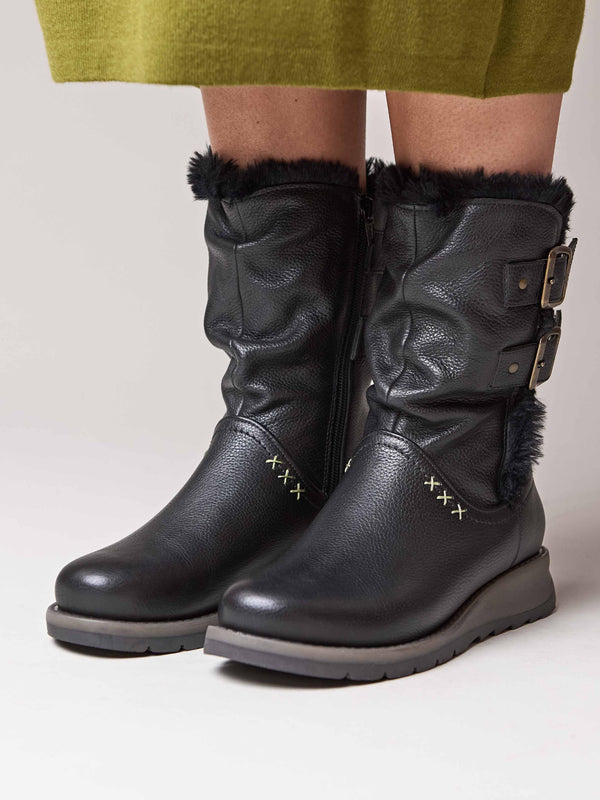 Black leather buckle, faux fur lined mid-length boot - CORSAC BLACK LEATHER