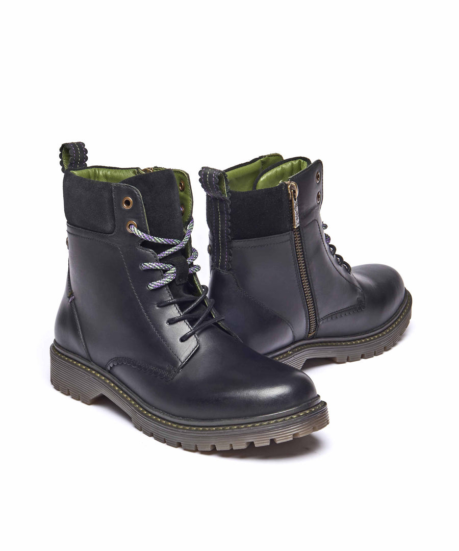 BEATTOCK BLACK WAXY LEATHER