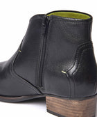 YARDANG BLACK LEATHER