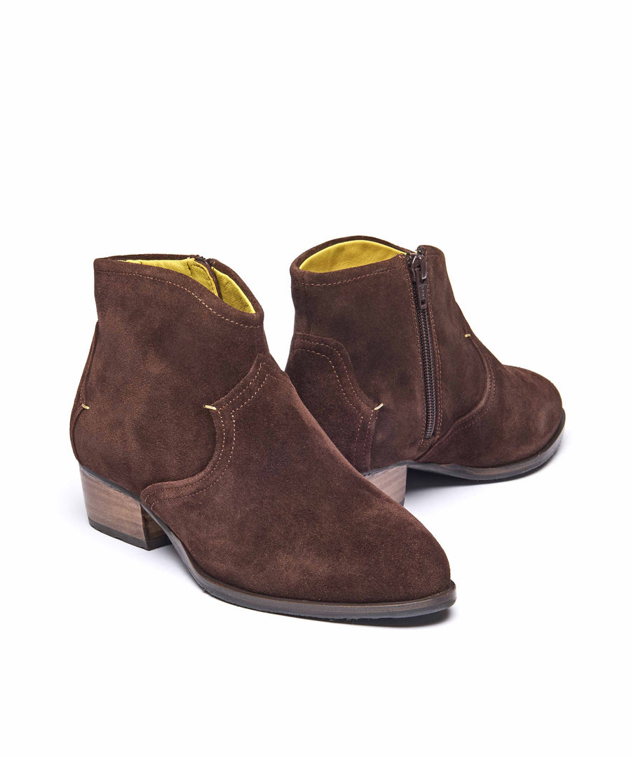 YARDANG BROWN SUEDE