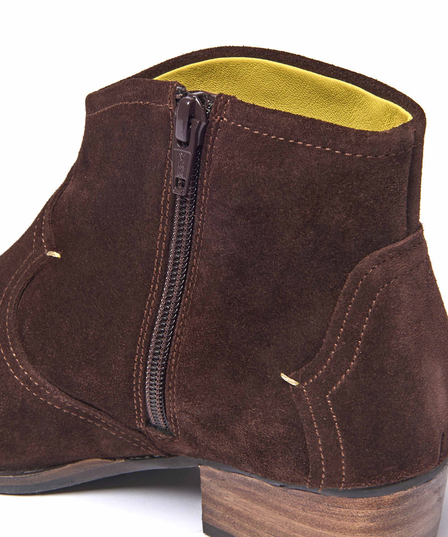 YARDANG BROWN SUEDE