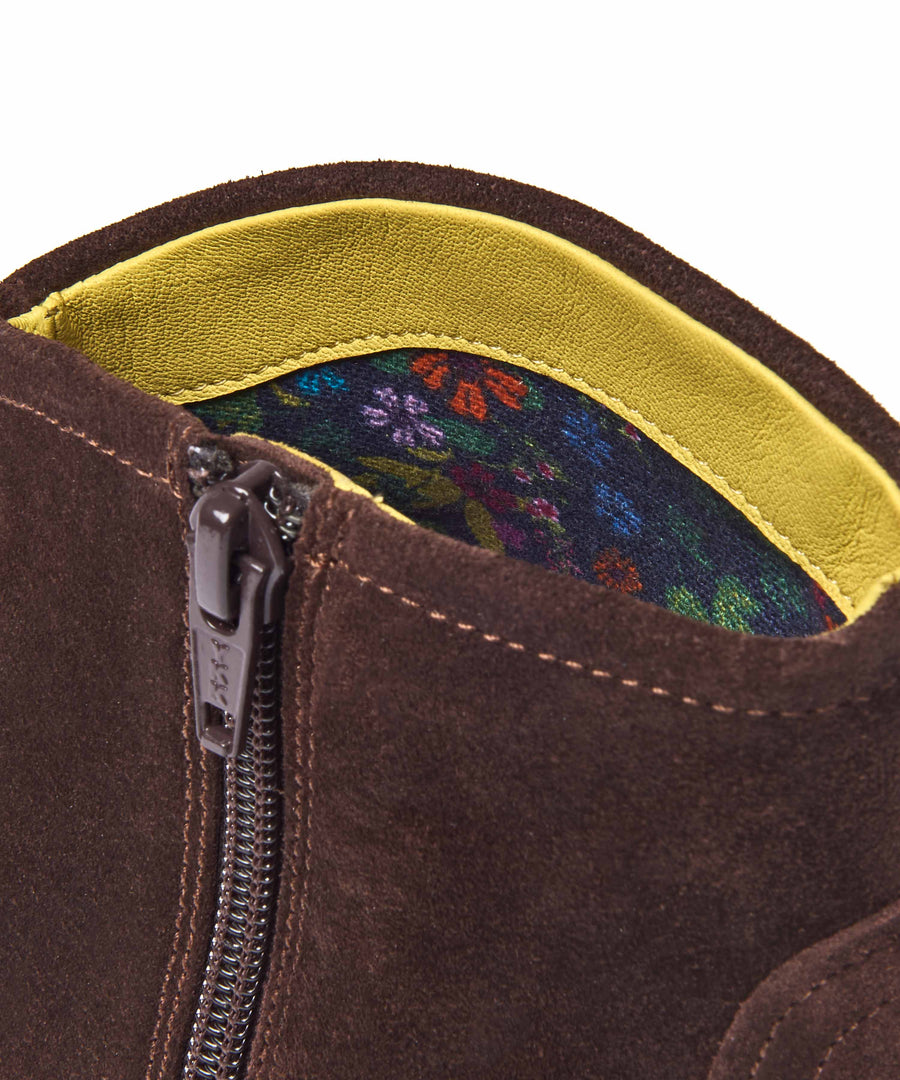 YARDANG BROWN SUEDE