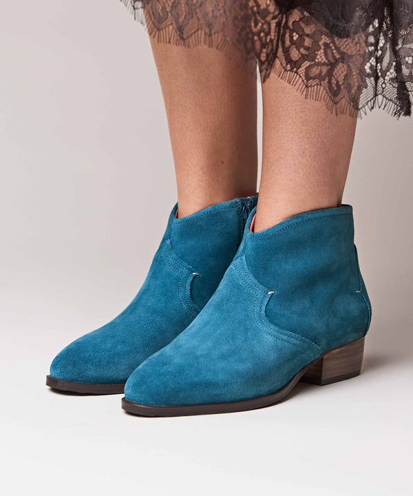 YARDANG LAGOON SUEDE