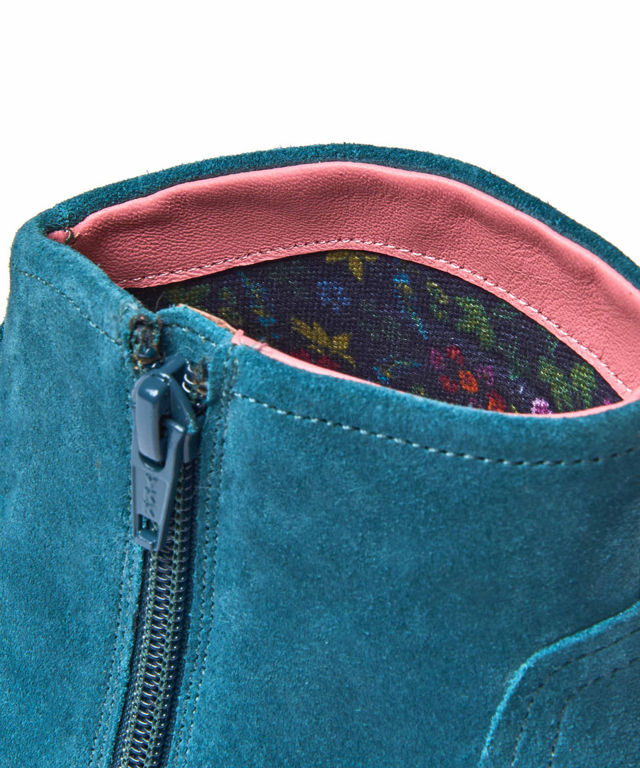 YARDANG LAGOON SUEDE
