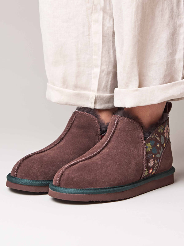 Brown sheepskin slipper boots - BOLBERRY BROWN ACORN BLOOM PRINT