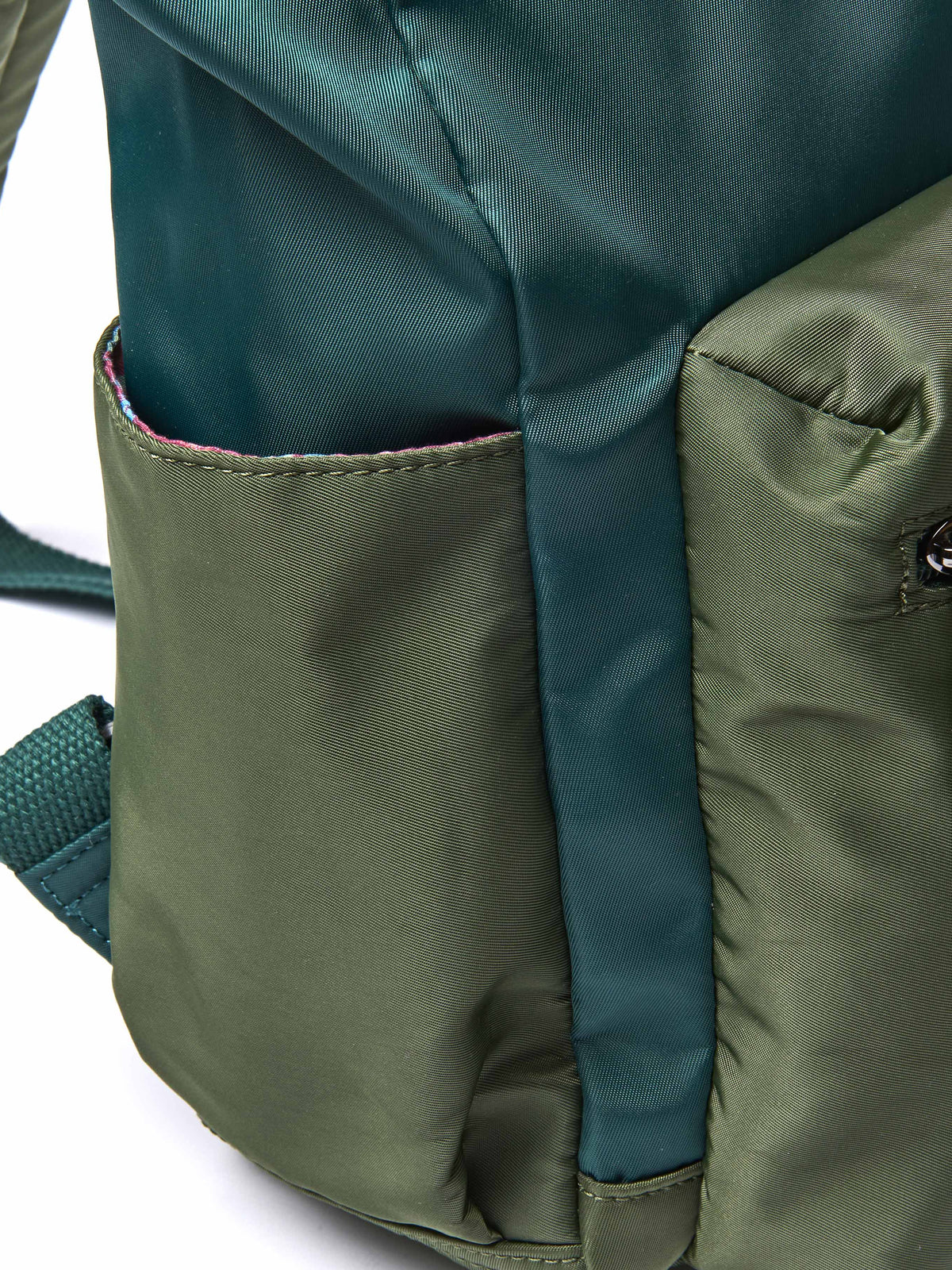 Green Multicompartment, everyday rucksack. - LAPAICH PINE GREEN/OLIVE