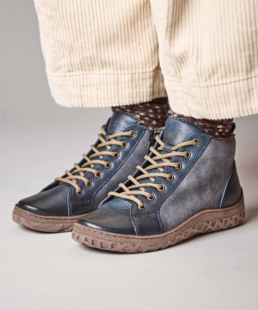 RADCLIFFE INDIGO LEATHER/SUEDE