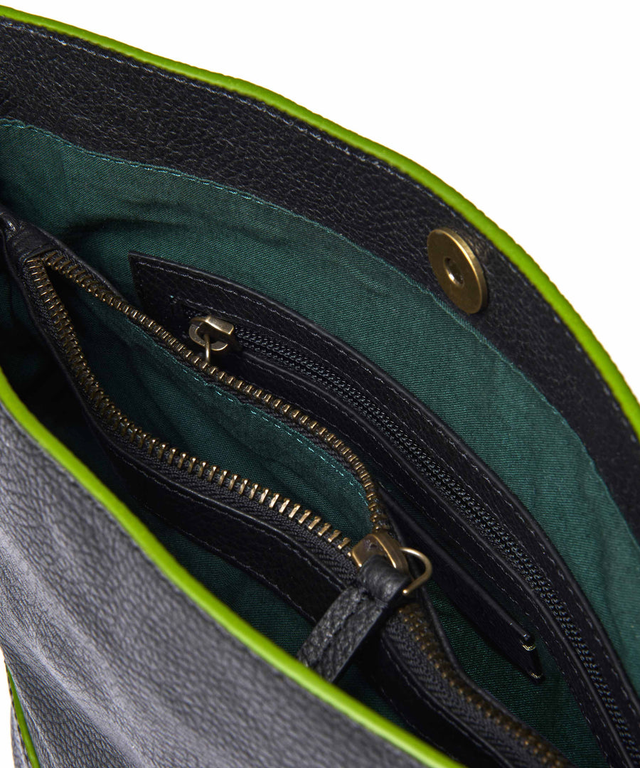 BELOWDA 2 BLACK LEATHER