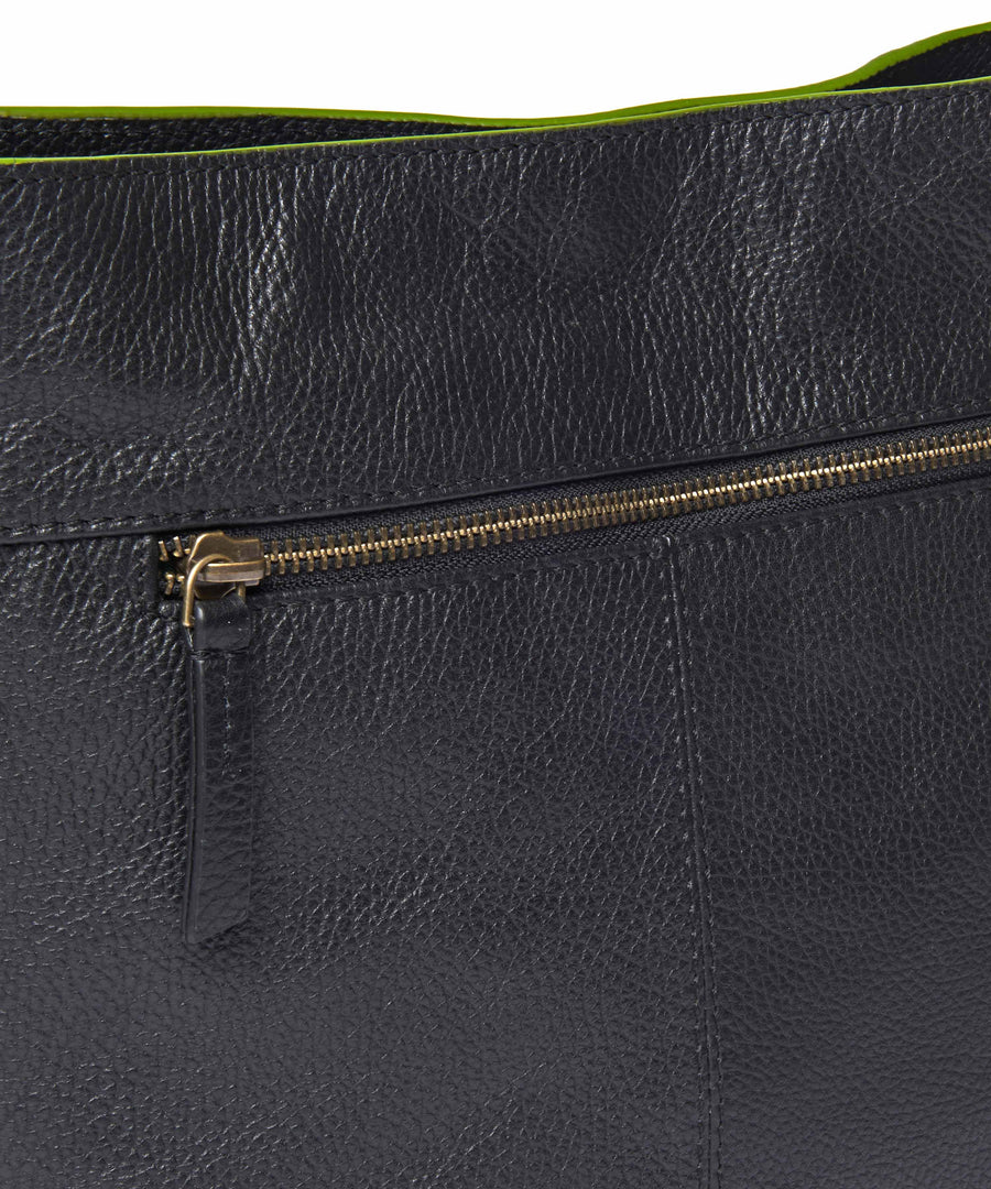BELOWDA 2 BLACK LEATHER