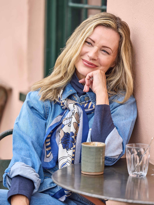 BRANT SCARF INDIGO FLORAL