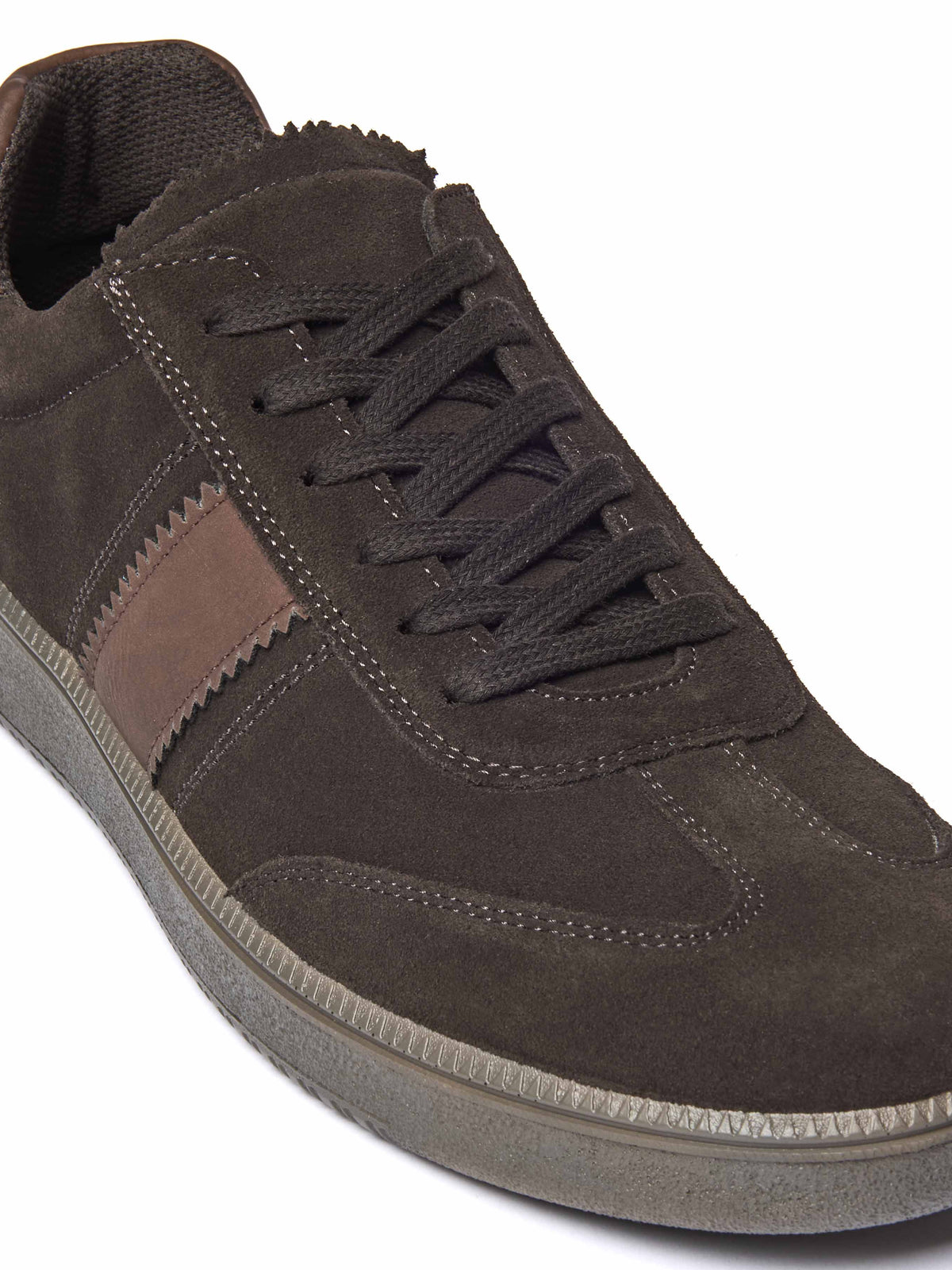 Brown men's sports-style trainers - DUDDON BROWN SUEDE