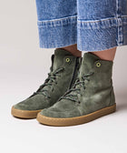 COOMB OLIVE GREEN SUEDE