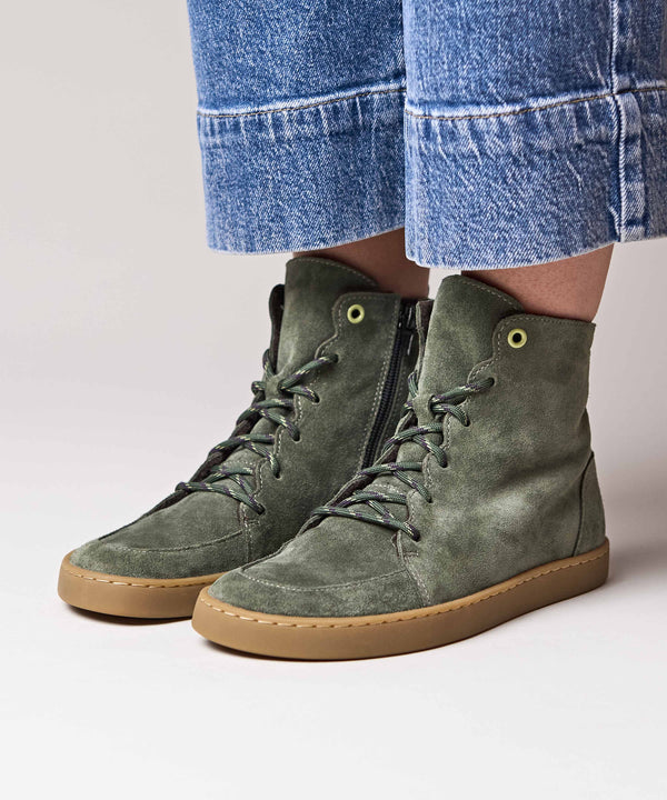 COOMB OLIVE GREEN SUEDE
