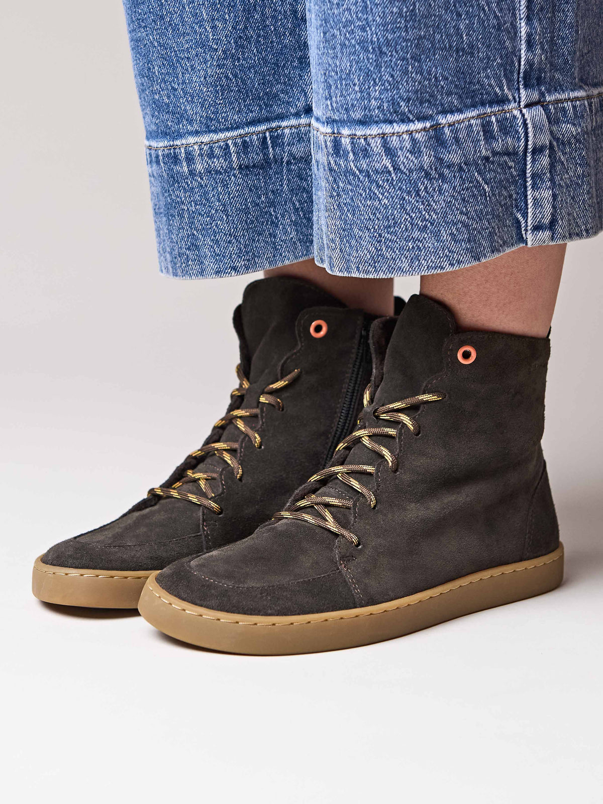 Brown flexible warmlined barefoot boots - COOMB BROWN SUEDE
