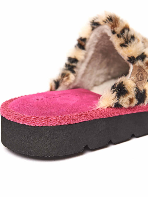 SNOW LEOPARD FUCHSIA