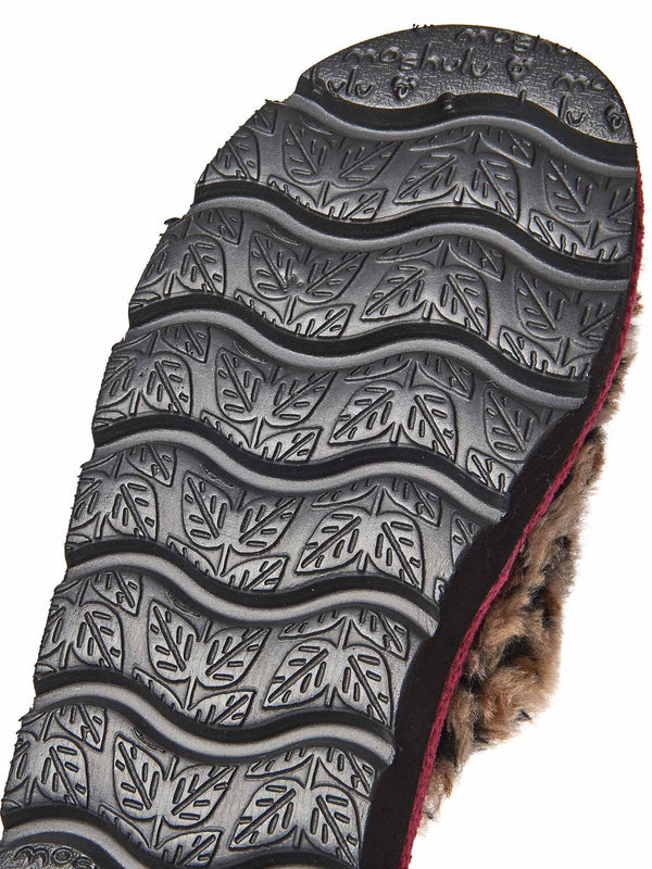 SNOW LEOPARD FUCHSIA