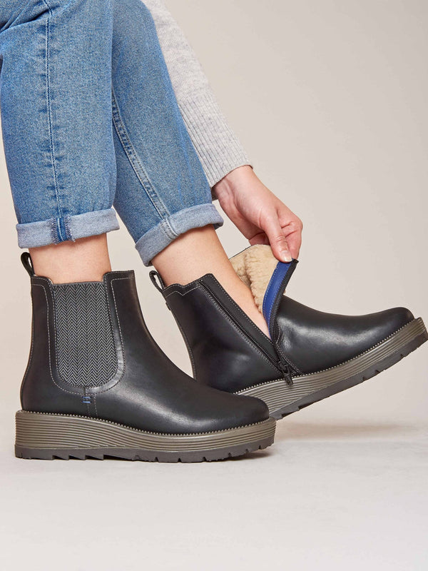 Black leather ankle boots - KOS BLACK