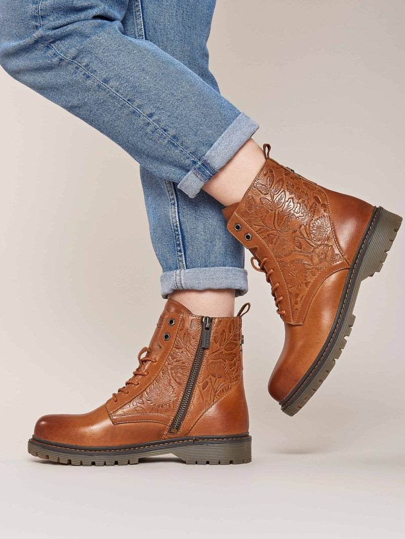 Brown ladies' embossed lace-up worker boots - FIORD 3 TAN