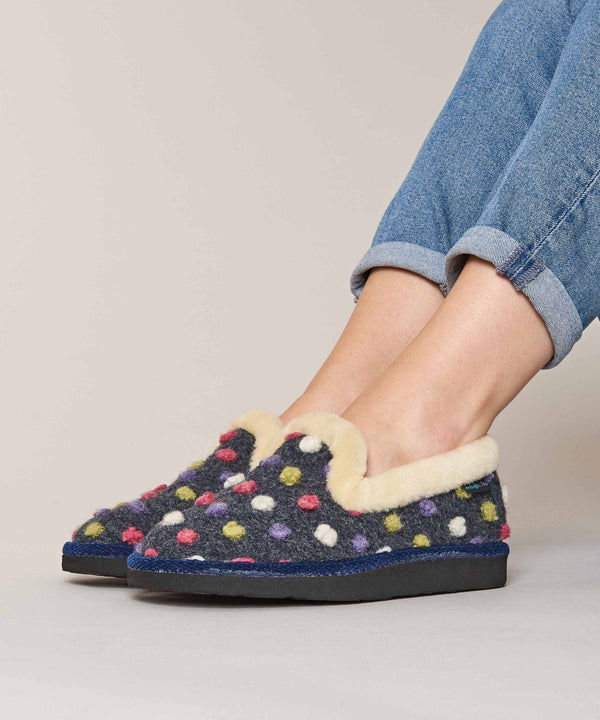 PEANUT BRITTLE INDIGO