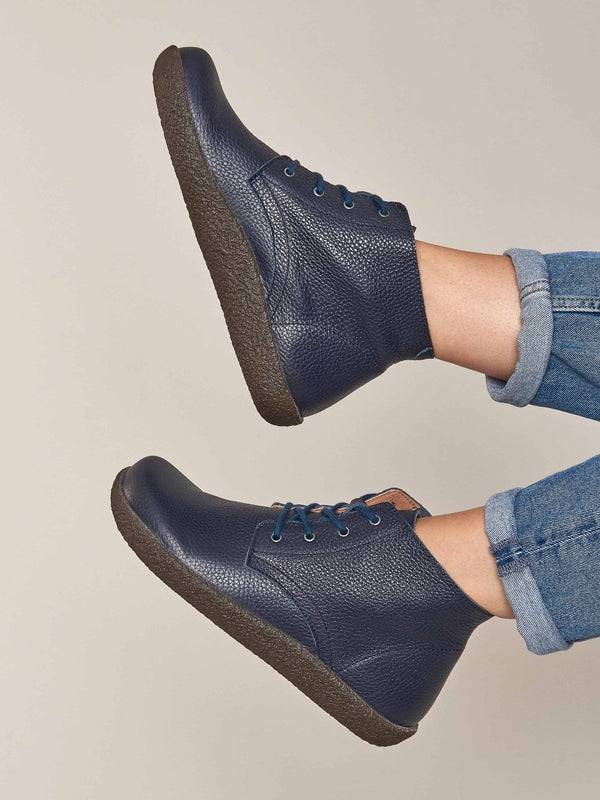 Blue cushioned lace-up leather chukka boots - PINEDA INDIGO