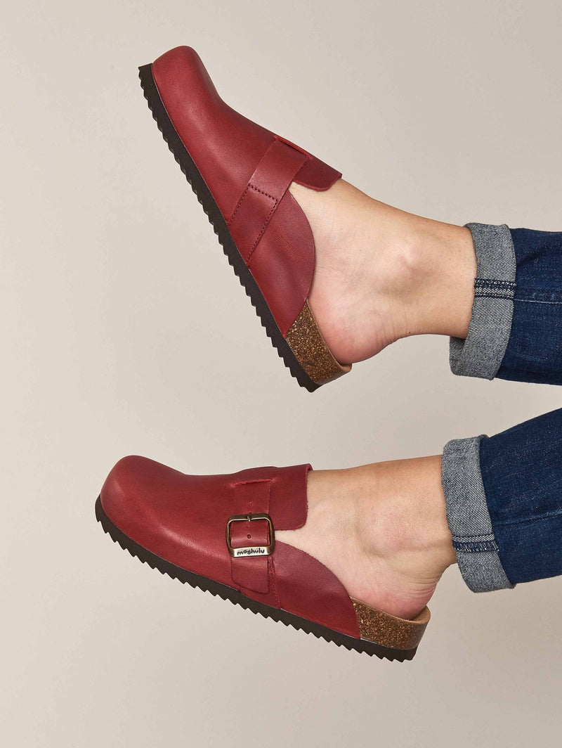 Red leather cork footbed clogs - TULIPA WAXY DARK RED