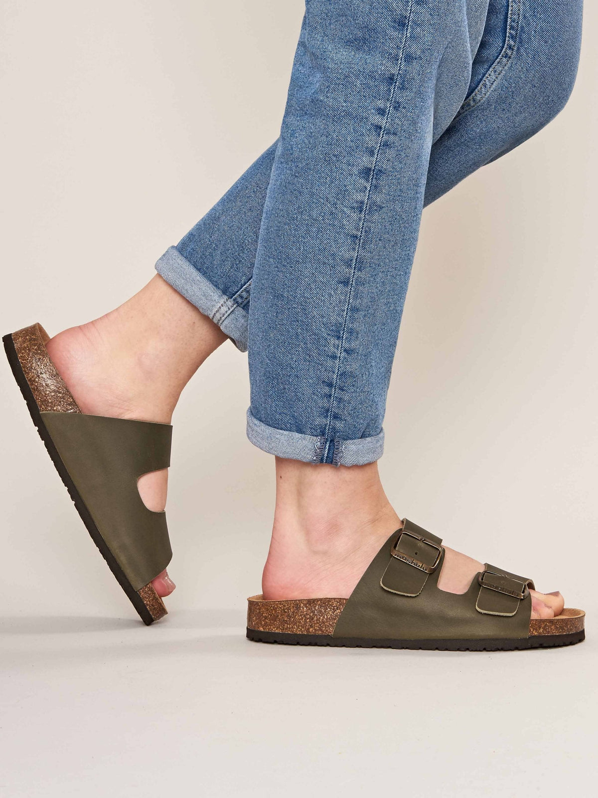 BAVARIA WAXY KHAKI BROWN