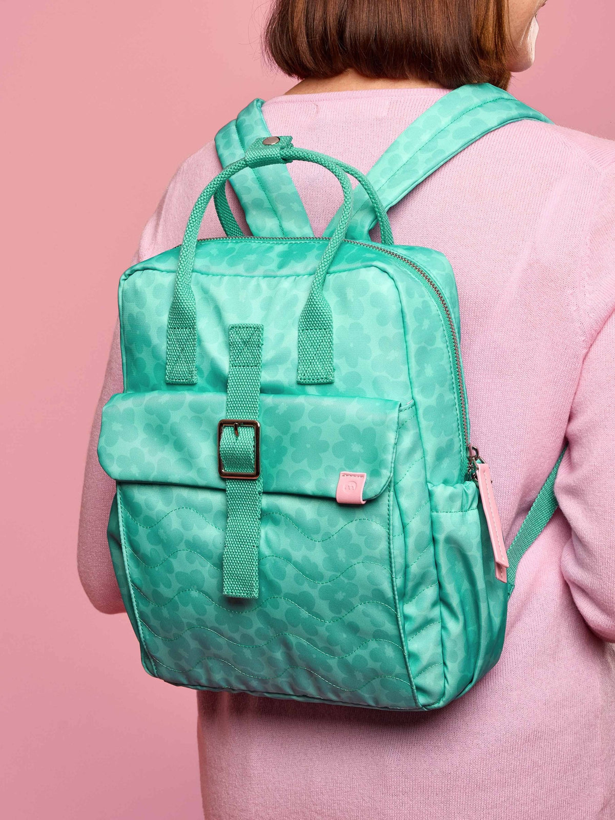 NEVIS POOL BLUE FLORAL