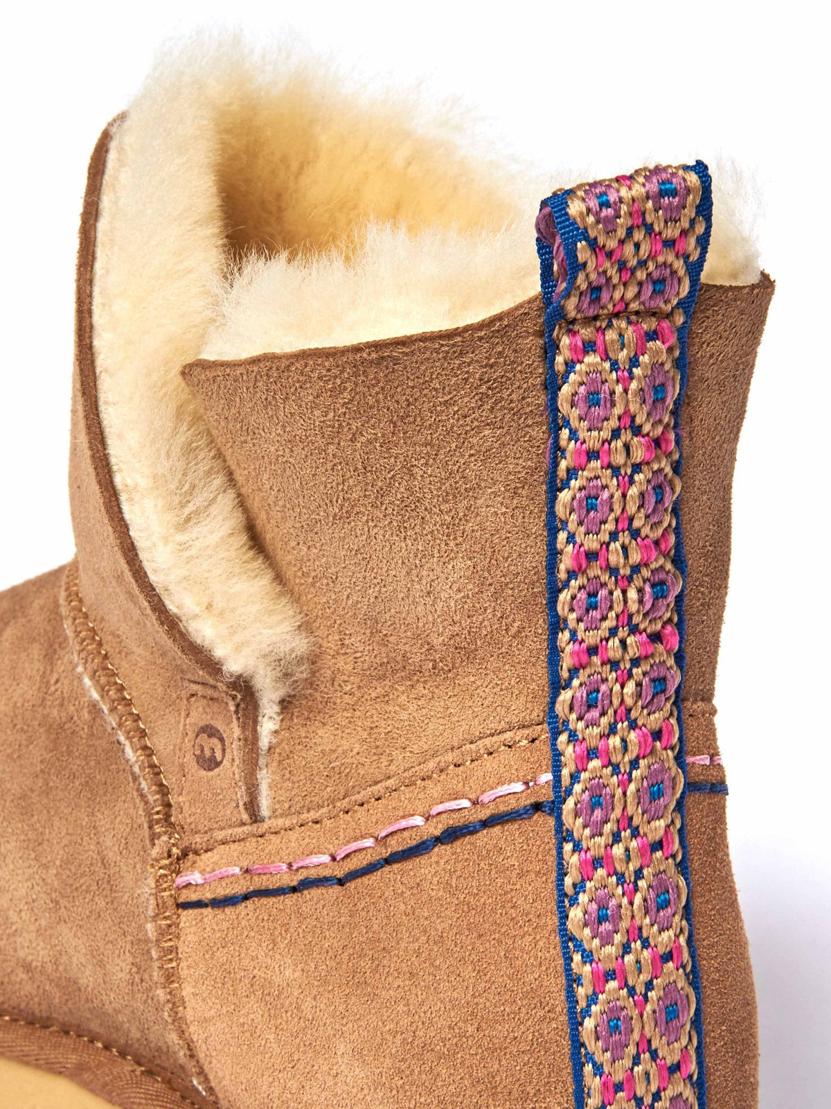 WATTLE 2 TAN