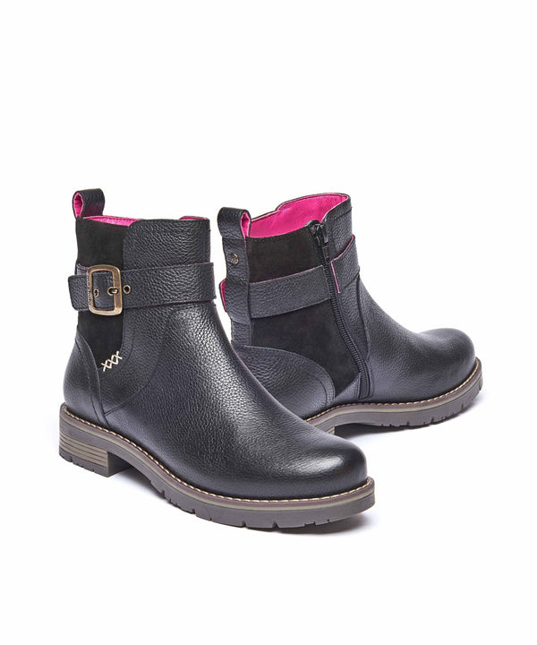 RIA BLACK LEATHER