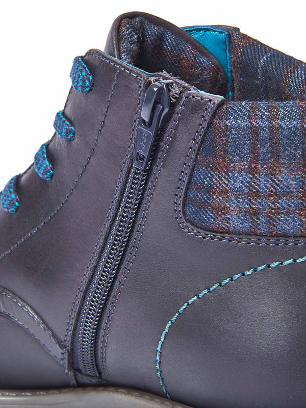 Green lace up dual-fit ankle boot - LYDD PINE GREEN WAXY